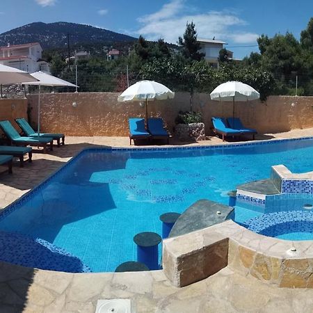 Xenonas Κithαiron Hotel Vilia ภายนอก รูปภาพ