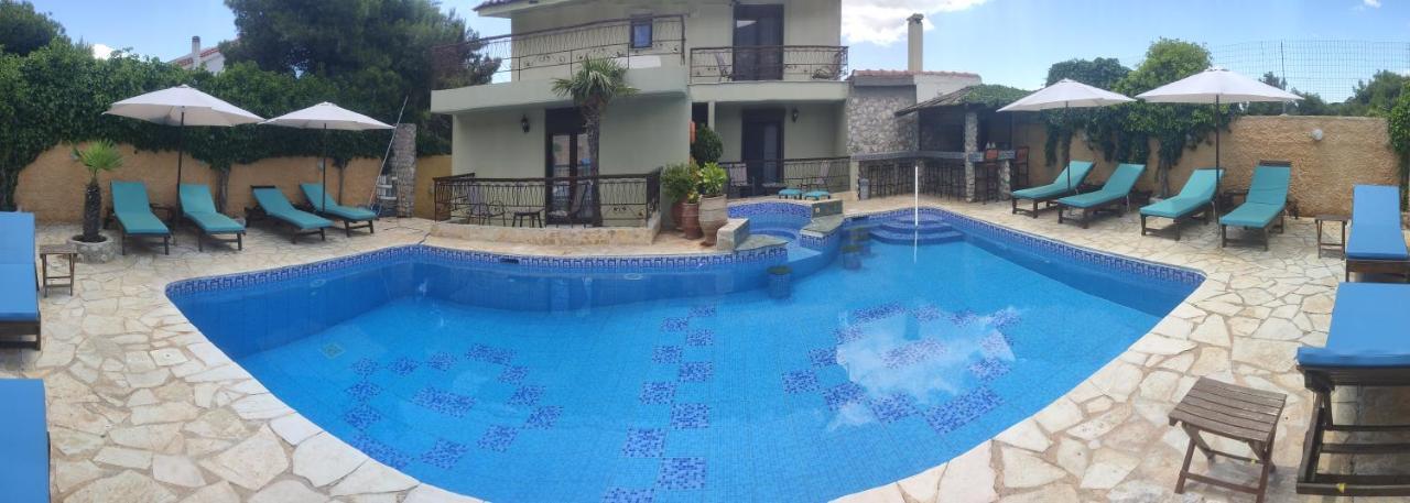Xenonas Κithαiron Hotel Vilia ภายนอก รูปภาพ