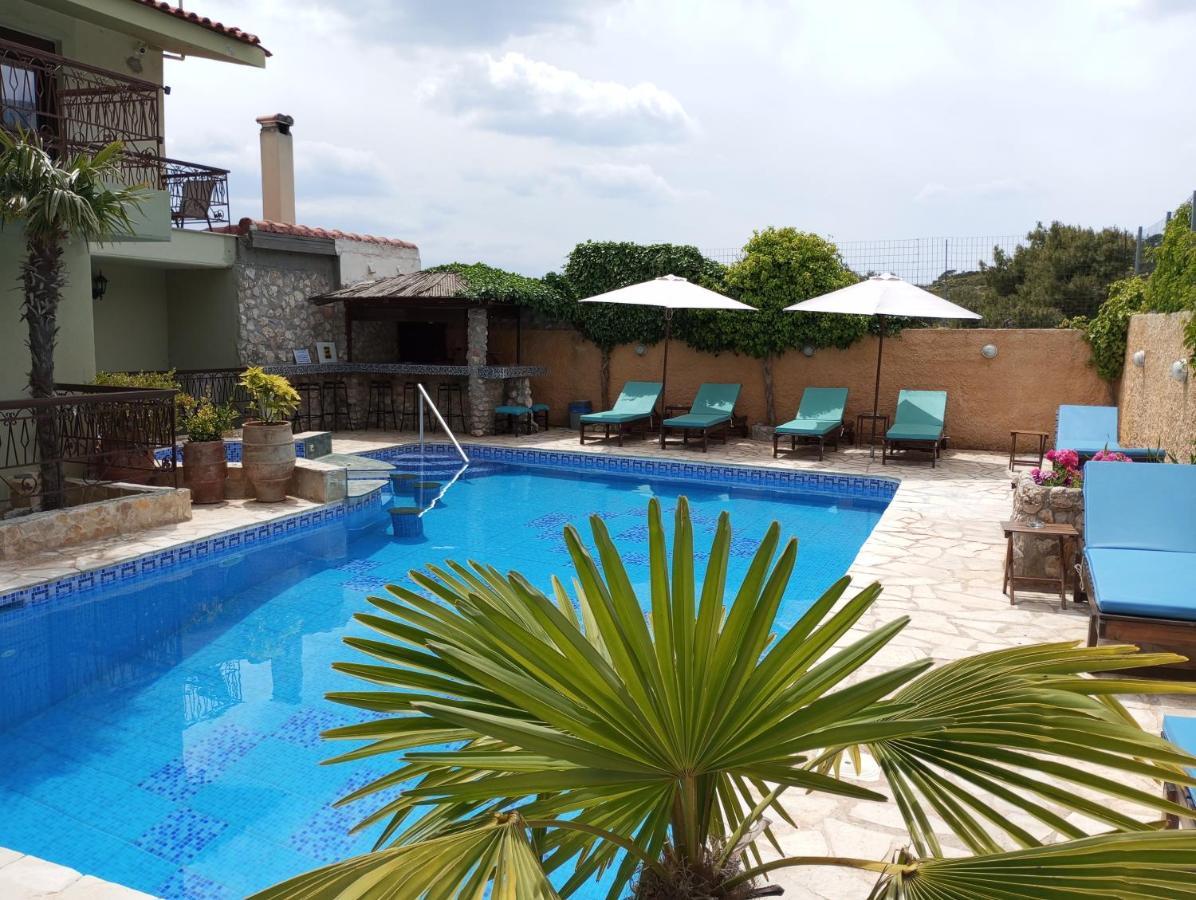 Xenonas Κithαiron Hotel Vilia ภายนอก รูปภาพ